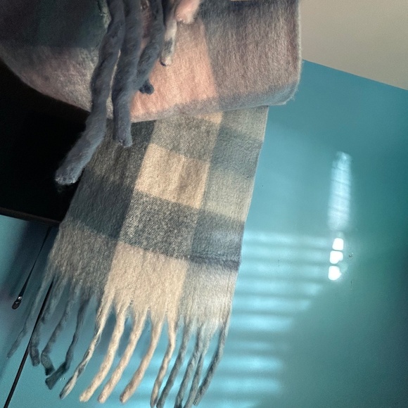 Acne Studios Scarf - Picture 2 of 2
